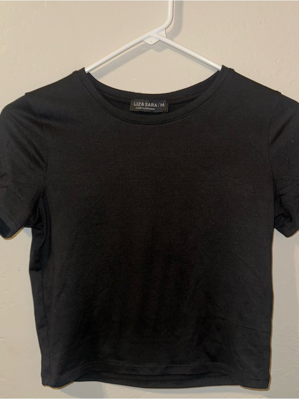 Liza & Sara Black Short Sleeve Crewneck Tee - Women